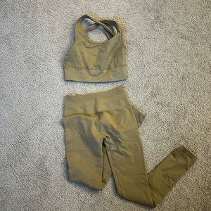 Alphalete amplify set - not gold